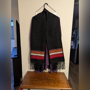 Alpaca Made In Peru Black Scarf with Multicolor Stripes And Fringes . Like New.